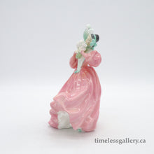 Load image into Gallery viewer, HN1928 Marguerite - Popular - Vintage Porcelain Figurine by Royal Doulton, circa 1950 (Item# P-3045)-Timeless Gallery
