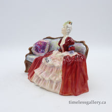 Load image into Gallery viewer, HN1997 Belle o’ the Ball - Popular - Vintage Porcelain Figurine by Royal Doulton, circa 1960 (Item# P-4502)-Timeless Gallery
