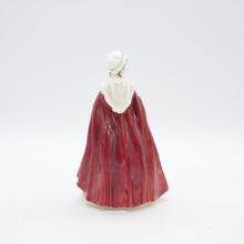 Load image into Gallery viewer, HN2002 Bess - Popular - Vintage Porcelain Figurine by Royal Doulton, circa 1965 (Item# P-6882)-Timeless Gallery
