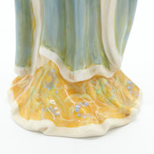 Load image into Gallery viewer, HN2012 Margaret of Anjou - Rare - Vintage Porcelain Figurine by Royal Doulton, circa 1950 (Item# P-4425)-Timeless Gallery
