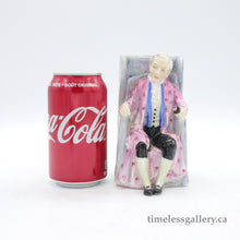 将图片加载到图库查看器，HN2024 Darby - Vintage Porcelain Figurine by Royal Doulton, circa 1950 (Item# P-8415)-Timeless Gallery
