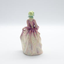 将图片加载到图库查看器，HN2026 Suzette - Vintage Porcelain Figurine by Royal Doulton, circa 1950 (Item# P-1703)-Timeless Gallery
