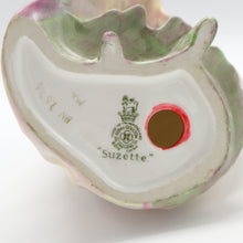 将图片加载到图库查看器，HN2026 Suzette - Vintage Porcelain Figurine by Royal Doulton, circa 1950 (Item# P-1703)-Timeless Gallery

