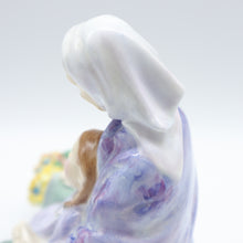Load image into Gallery viewer, HN2031 Granny’s Heritage - Classic - Vintage Porcelain Figurine by Royal Doulton, circa 1950 (Item# P-5995)-Timeless Gallery
