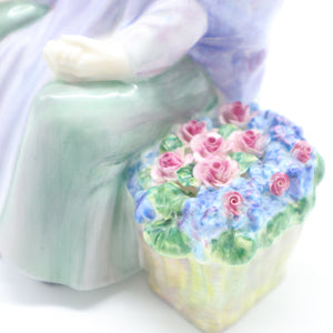 HN2031 Granny’s Heritage - Classic - Vintage Porcelain Figurine by Royal Doulton, circa 1950 (Item# P-5995)-Timeless Gallery