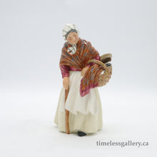 将图片加载到图库查看器，HN2052 Grandma - Vintage Porcelain Figurine by Royal Doulton, circa 1955 (Item# P-3491)-Timeless Gallery
