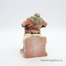 将图片加载到图库查看器，HN2054 Falstaff - Vintage Porcelain Figurine by Royal Doulton, circa 1950 (Item# P-6919)-Timeless Gallery
