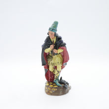 Load image into Gallery viewer, HN2102 Pied Piper - Vintage Porcelain Figurine by Royal Doulton, circa 1960 (Item# P-4062)-Timeless Gallery
