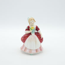 将图片加载到图库查看器，HN2107 Valerie - Vintage Porcelain Figurine by Royal Doulton, circa 1970 (Item# P-4480)-Timeless Gallery
