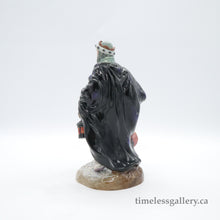 Load image into Gallery viewer, HN2118 Good King Wenceslas - Vintage Porcelain Figurine by Royal Doulton, circa 1960 (Item# P-9669)-Timeless Gallery
