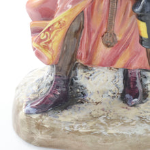 Load image into Gallery viewer, HN2118 Good King Wenceslas - Vintage Porcelain Figurine by Royal Doulton, circa 1960 (Item# P-8837)-Timeless Gallery
