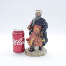 Load image into Gallery viewer, HN2118 Good King Wenceslas - Vintage Porcelain Figurine by Royal Doulton, circa 1960 (Item# P-8837)-Timeless Gallery
