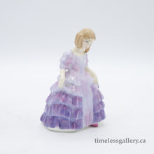 将图片加载到图库查看器，HN2123 Rose - Vintage Porcelain Figurine by Royal Doulton, circa 1990 (Item# P-3619)-Timeless Gallery
