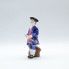 将图片加载到图库查看器，HN2183 Boy from Williamsburg - Vintage Porcelain Figurine by Royal Doulton, circa 1975 (Item# P-2337)-Timeless Gallery
