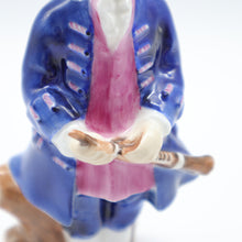 将图片加载到图库查看器，HN2183 Boy from Williamsburg - Vintage Porcelain Figurine by Royal Doulton, circa 1975 (Item# P-2337)-Timeless Gallery
