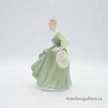 将图片加载到图库查看器，HN2193 Fair Lady - Vintage Porcelain Figurine by Royal Doulton, circa 1970 (Item# P-1218)-Timeless Gallery
