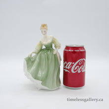 将图片加载到图库查看器，HN2193 Fair Lady - Vintage Porcelain Figurine by Royal Doulton, circa 1970 (Item# P-1218)-Timeless Gallery
