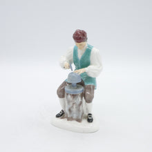 Load image into Gallery viewer, HN2208 Silversmith of Williamsburg - Vintage Porcelain Figurine by Royal Doulton, circa 1970 (Item# P-7665)-Timeless Gallery
