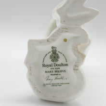 将图片加载到图库查看器，HN2224 Make Believe - Vintage Porcelain Figurine by Royal Doulton, circa 1985 (Item# P-9097)-Timeless Gallery
