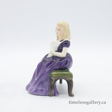 将图片加载到图库查看器，HN2236 Affection - Vintage Porcelain Figurine by Royal Doulton, circa 1970 (Item# P-6369)-Timeless Gallery
