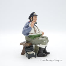 将图片加载到图库查看器，HN2248 Tall Story - Vintage Porcelain Figurine by Royal Doulton, circa 1970 (Item# P-6748)-Timeless Gallery
