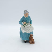 Load image into Gallery viewer, HN2249 Favourite - Vintage Porcelain Figurine by Royal Doulton, circa 1970 (Item# P-5260)-Timeless Gallery
