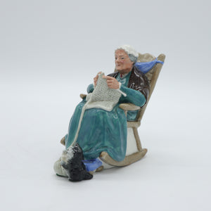 HN2256 Twilight - Vintage Porcelain Figurine by Royal Doulton, circa 1975 (Item# P-2825)-Timeless Gallery