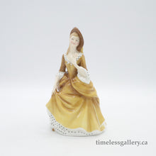 将图片加载到图库查看器，HN2275 Sandra - Vintage Porcelain Figurine by Royal Doulton, circa 1970 (Item# P-5694)-Timeless Gallery
