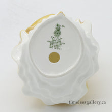 将图片加载到图库查看器，HN2307 Coralie - Vintage Porcelain Figurine by Royal Doulton, circa 1970 (Item# P-9436)-Timeless Gallery
