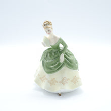 将图片加载到图库查看器，HN2312 Soiree - Vintage Porcelain Figurine by Royal Doulton, circa 1970 (Item# P-8388)-Timeless Gallery
