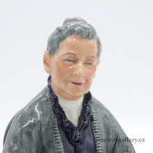将图片加载到图库查看器，HN2322 Cup of Tea - Vintage Porcelain Figurine by Royal Doulton, circa 1970 (Item# P-5955)-Timeless Gallery
