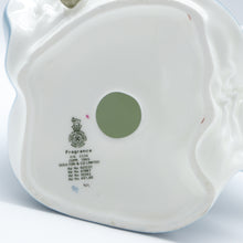 Load image into Gallery viewer, HN2334 Fragrance - classic - Vintage Porcelain Figurine by Royal Doulton, circa 1970 (Item# P-5389)-Timeless Gallery
