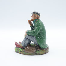 Load image into Gallery viewer, HN2362 Wayfarer - Vintage Porcelain Figurine by Royal Doulton, circa 1970 (Item# P-5679)-Timeless Gallery
