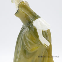 将图片加载到图库查看器，HN2378 Simone - Vintage Porcelain Figurine by Royal Doulton, circa 1975 (Item# P-8012)-Timeless Gallery
