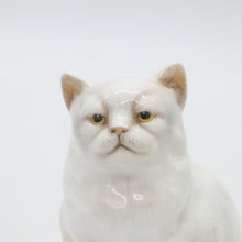 将图片加载到图库查看器，HN2539 Persian Cat - Vintage Porcelain Figurine by Royal Doulton, circa 1950 (Item# P-6922)-Timeless Gallery
