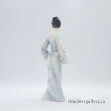Load image into Gallery viewer, HN2542 Boudoir - Vintage Porcelain Figurine by Royal Doulton, circa 1975 (Item# P-3321)-Timeless Gallery
