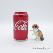 将图片加载到图库查看器，HN2582 Character Kitten On Hind Legs - Vintage Porcelain Figurine by Royal Doulton, circa 1960 (Item# P-5312)-Timeless Gallery
