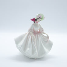 将图片加载到图库查看器，HN2698 Sunday Best - Vintage Porcelain Figurine by Royal Doulton, circa 1985 (Item# P-2433)-Timeless Gallery
