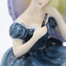 将图片加载到图库查看器，HN2704 Pensive Moment - Vintage Porcelain Figurine by Royal Doulton, circa 1980 (Item# P-5655)-Timeless Gallery
