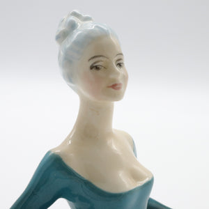 HN2709 Regal Lady - Vintage Porcelain Figurine by Royal Doulton, circa 1980 (Item# P-6953)-Timeless Gallery