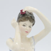 将图片加载到图库查看器，HN2742 Sheila - Vintage Porcelain Figurine by Royal Doulton, circa 1990 (Item# P-8909)-Timeless Gallery
