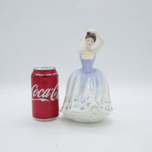 将图片加载到图库查看器，HN2742 Sheila - Vintage Porcelain Figurine by Royal Doulton, circa 1990 (Item# P-8909)-Timeless Gallery
