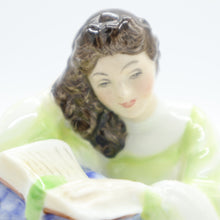 将图片加载到图库查看器，HN2810 Solitude - Vintage Porcelain Figurine by Royal Doulton, circa 1980 (Item# P-7965)-Timeless Gallery
