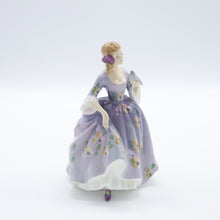 将图片加载到图库查看器，HN2839 Nicola - Vintage Porcelain Figurine by Royal Doulton, circa 1980 (Item# P-9959)-Timeless Gallery
