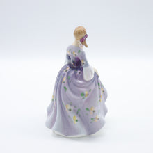 将图片加载到图库查看器，HN2839 Nicola - Vintage Porcelain Figurine by Royal Doulton, circa 1980 (Item# P-9959)-Timeless Gallery
