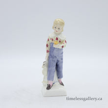 将图片加载到图库查看器，HN2864 Tom - Vintage Porcelain Figurine by Royal Doulton, circa 1980 (Item# P-4797)-Timeless Gallery
