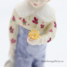 将图片加载到图库查看器，HN2864 Tom - Vintage Porcelain Figurine by Royal Doulton, circa 1980 (Item# P-4797)-Timeless Gallery
