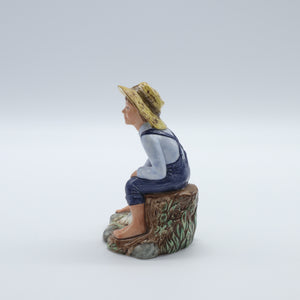 HN2926 Tom Sawyer - Vintage Porcelain Figurine by Royal Doulton, circa 1985 (Item# P-9000)-Timeless Gallery