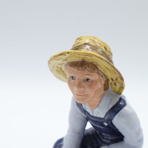 HN2926 Tom Sawyer - Vintage Porcelain Figurine by Royal Doulton, circa 1985 (Item# P-9000)-Timeless Gallery