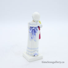 将图片加载到图库查看器，HN2958 Amy - Vintage Porcelain Figurine by Royal Doulton, circa 1985 (Item# P-1944)-Timeless Gallery
